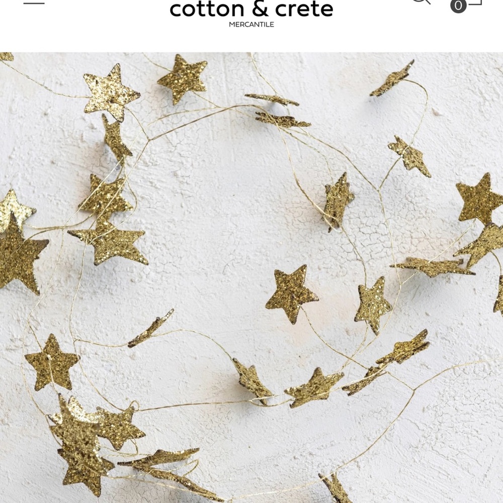 Festive Gold Star Garland

72" Gold Glitter Star Garland